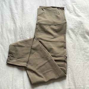 🤍ECHT Olive Scrunch Leggings